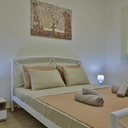 Apartament Antonis *